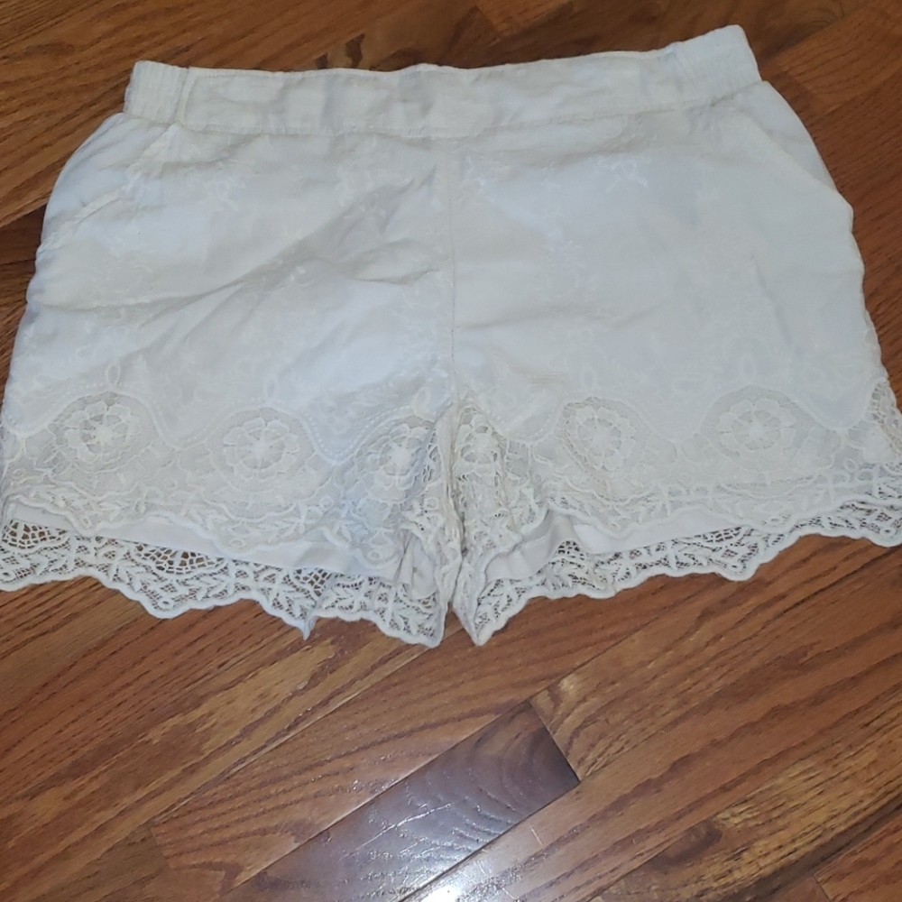 Embroidered shorts